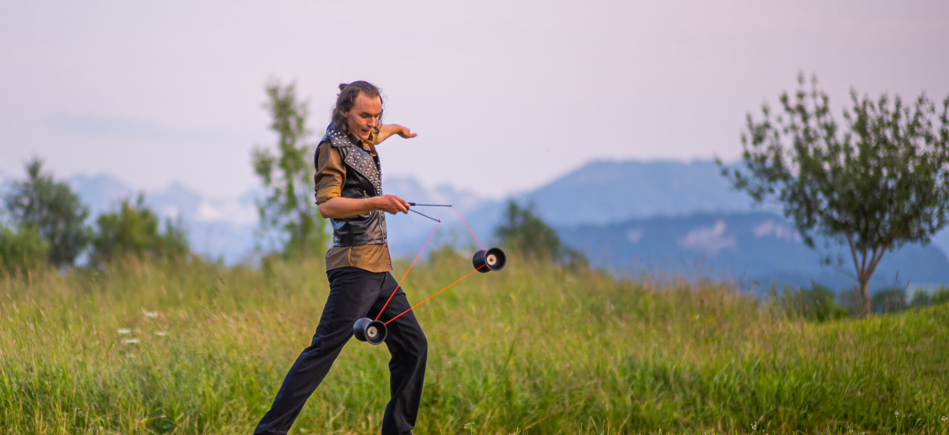 Wald – Familien – Spaß! Jongleur-Workshops mit Laurin Weth in der Waldwelt